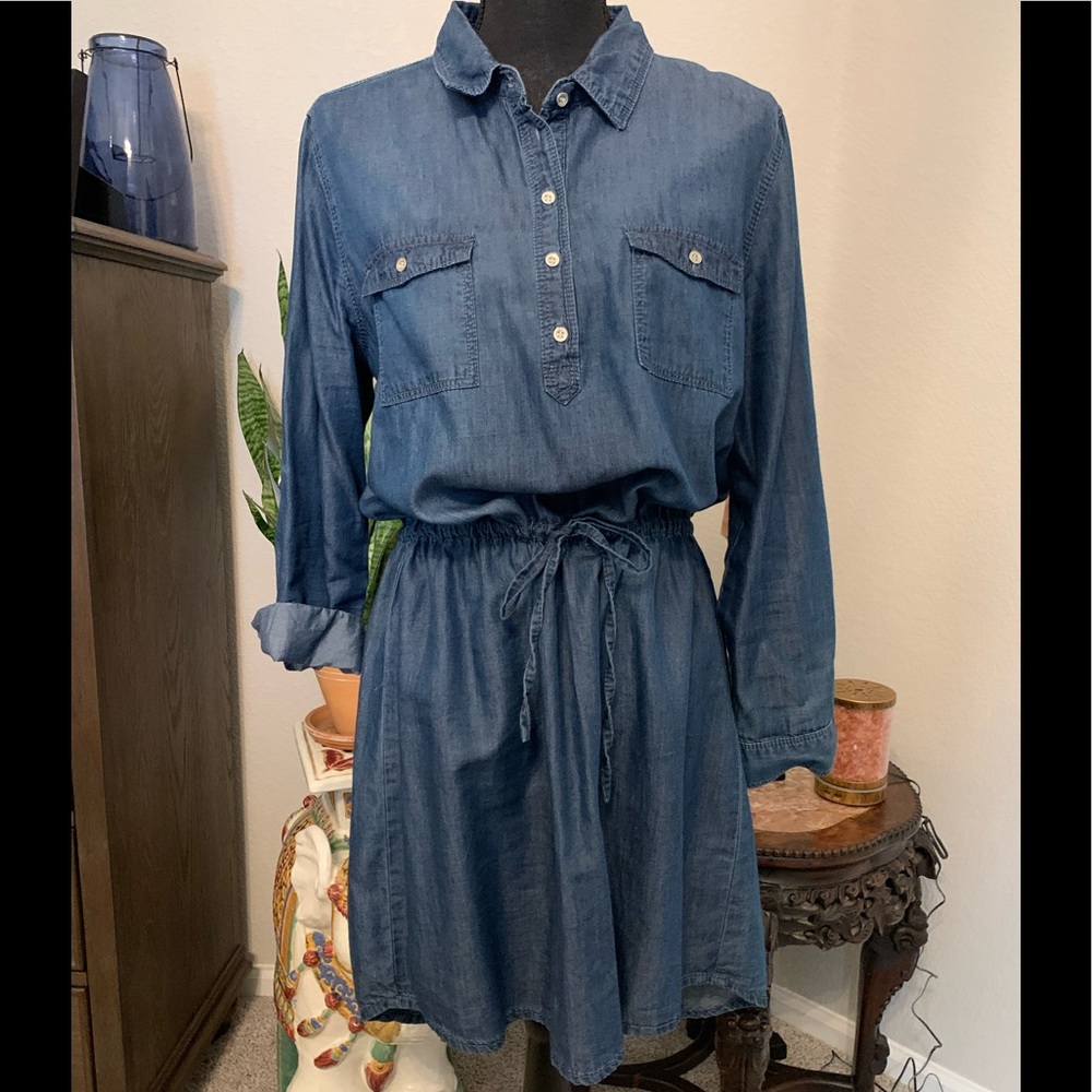 NWOT lightweight chambray/denim casual dress